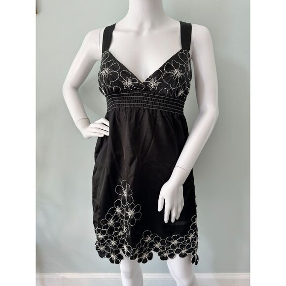 Y2k Vintage Forever 21 Black Floral Embroidered Sleeveless Mini Dress size XS - Picture 1 of 8